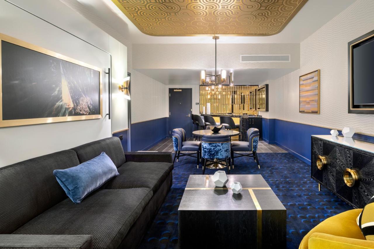 לאס וגאס Circa Resort & Casino - Adults Only מראה חיצוני תמונה